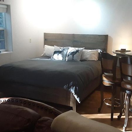 Winterfell Inn - No Xtra Fees, Dogs Ok, King & Queen Suites アーノルド エクステリア 写真